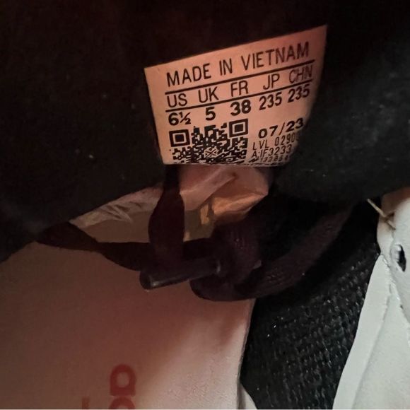 NWT Adidas Gazelle W Originals Sneakers Shadow Brown Cream Gum Size Women 6.5 - Picture 14 of 14